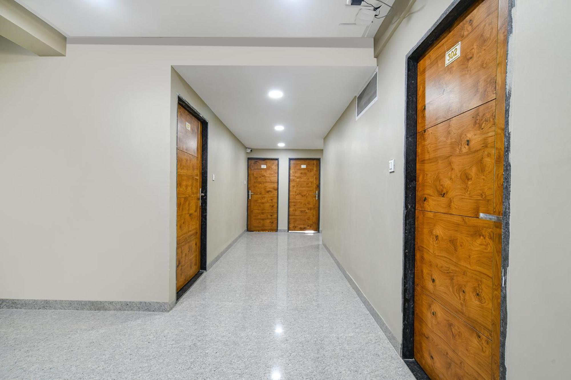 Fabhotel Classic Inn Индаур Экстерьер фото